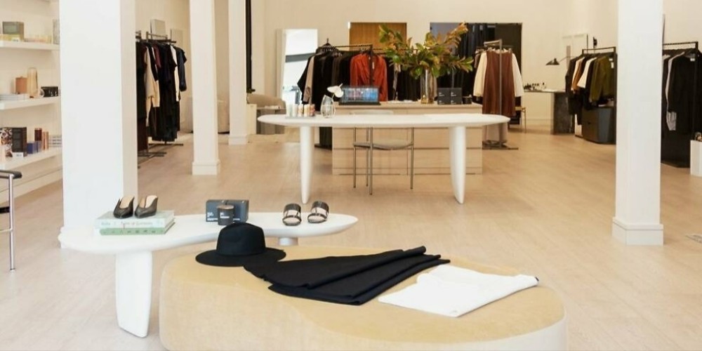 Top things you should know before buying wholesale trendy fashion items